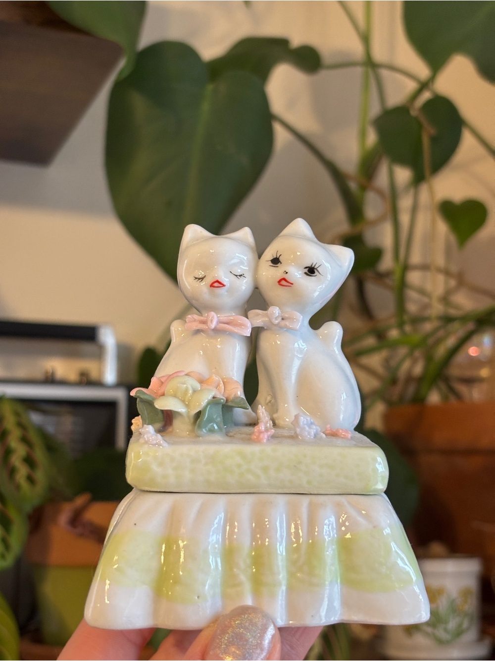 EUC Vintage MCM Porcelain Cat Lidded Trinket Box | 2 Cats / Kittens Figurine